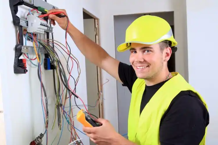 elektricien Kinnum